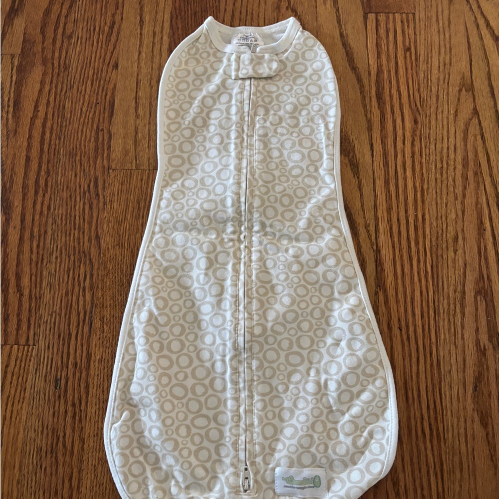 Cream and White Circle-Print infant Swaddle Sleep Sack